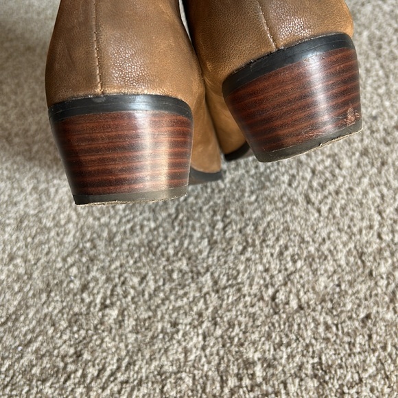 Jeanne Beker Ankle Booties - Picture 4 of 6